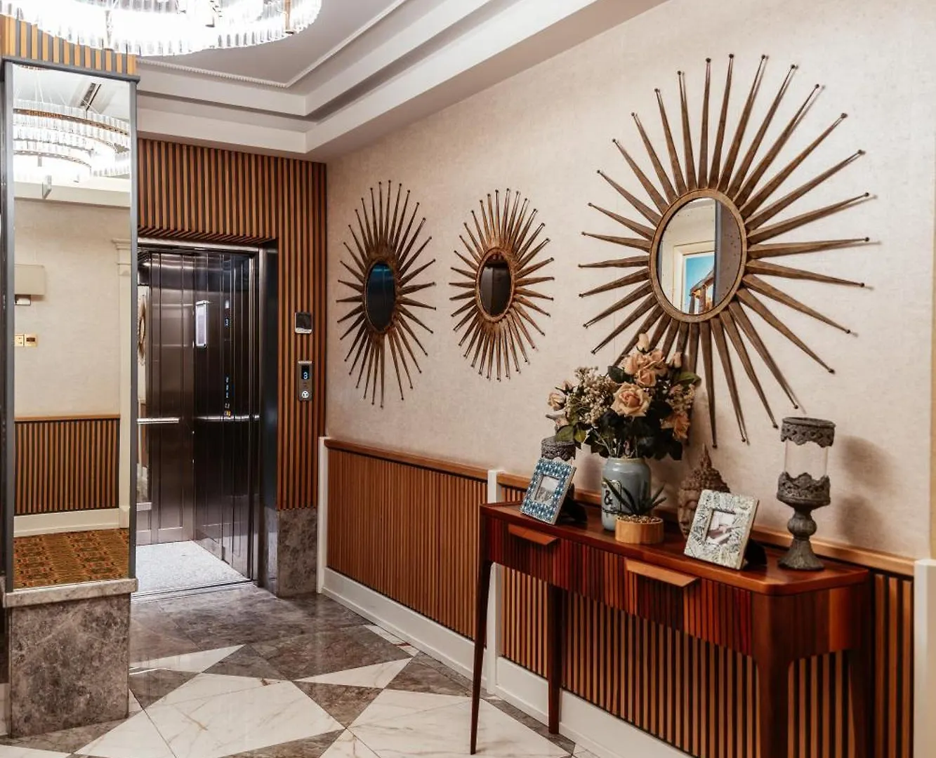 Theatrum Hotel Baku 5*,