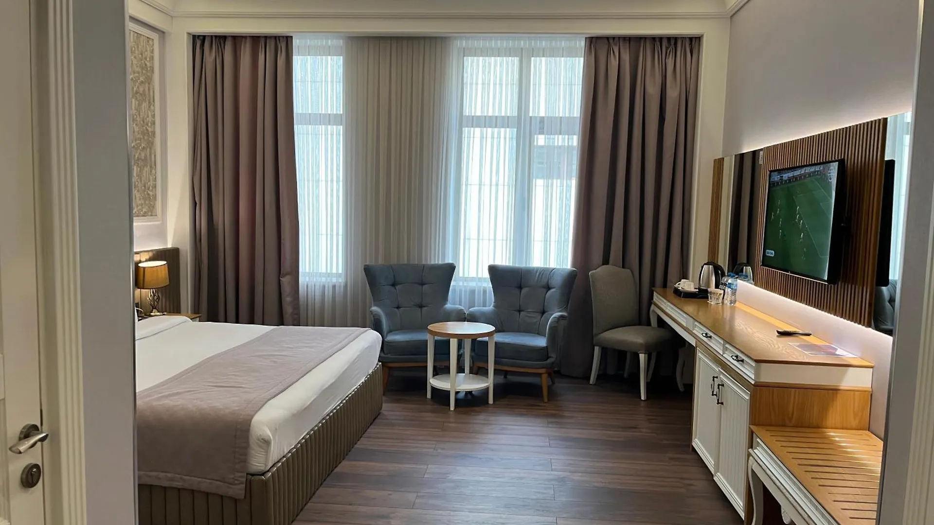 Theatrum Hotel Baku