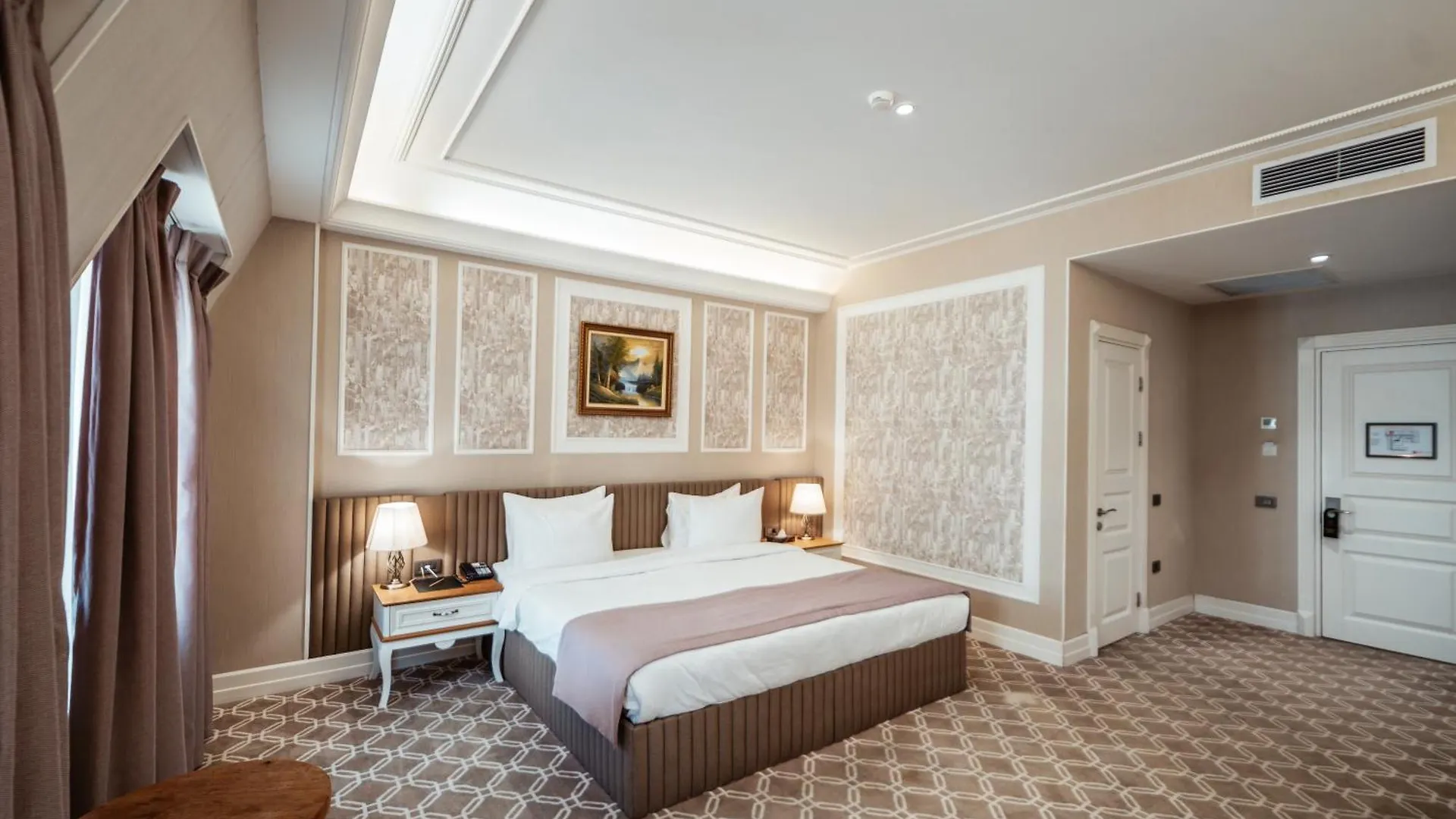 Theatrum Hotel Baku