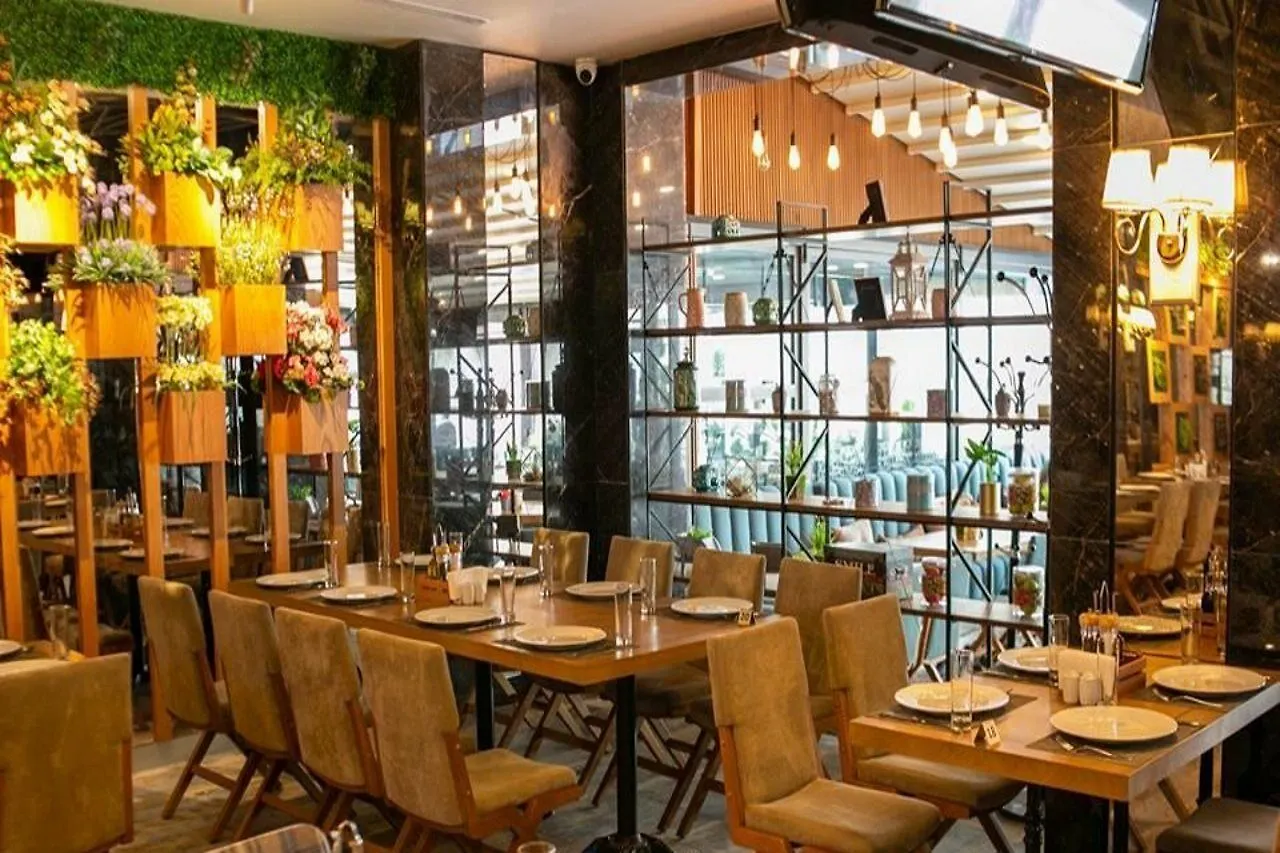 Theatrum Hotel באקו 5*,  אזרבייג'ן